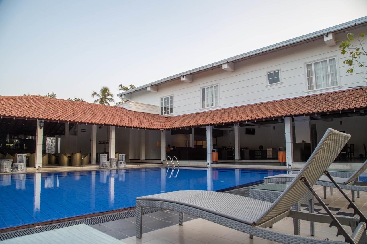 The Covanro Airport Hotel - Katunayake Gampaha Εξωτερικό φωτογραφία