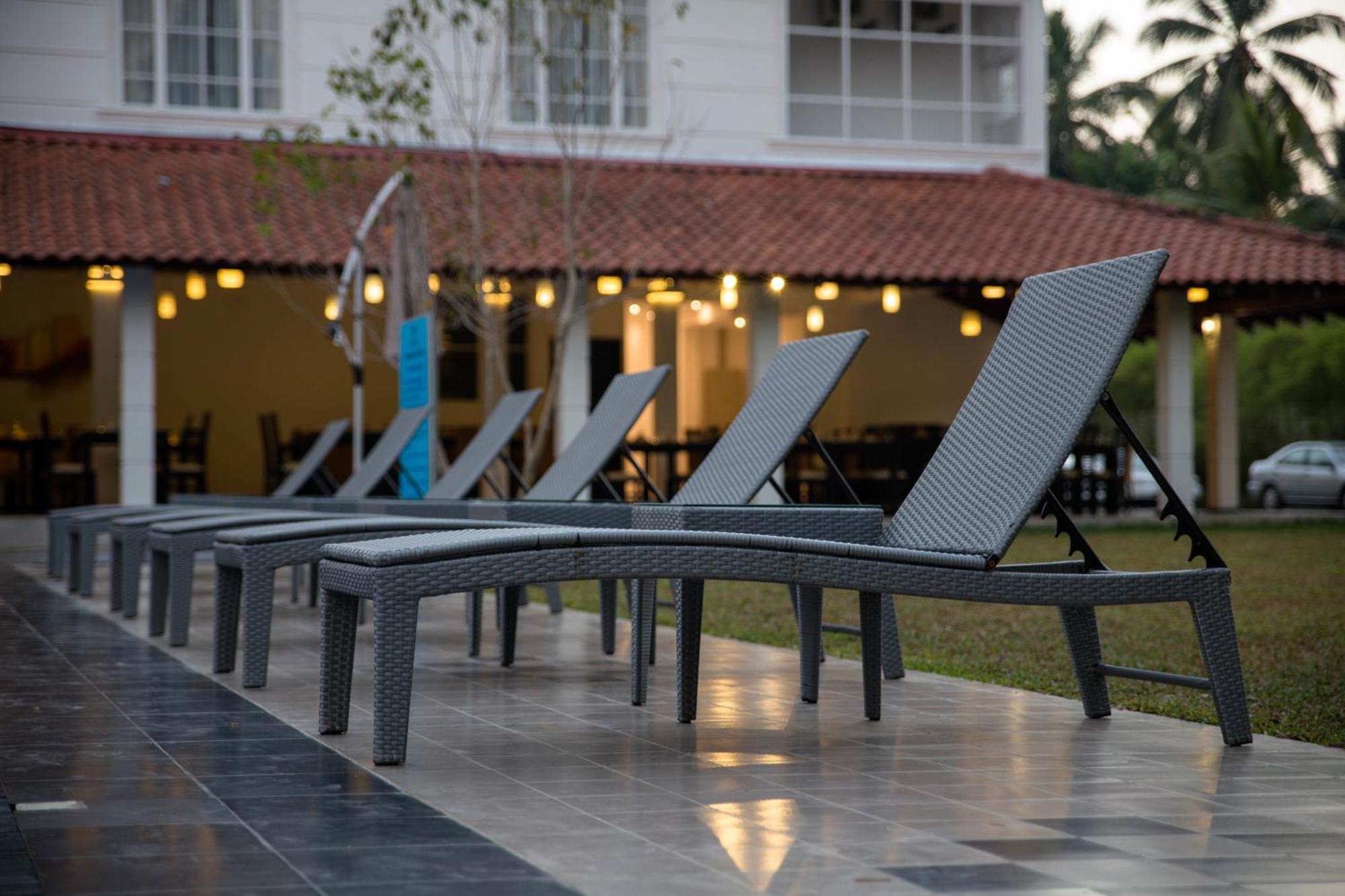 The Covanro Airport Hotel - Katunayake Gampaha Εξωτερικό φωτογραφία